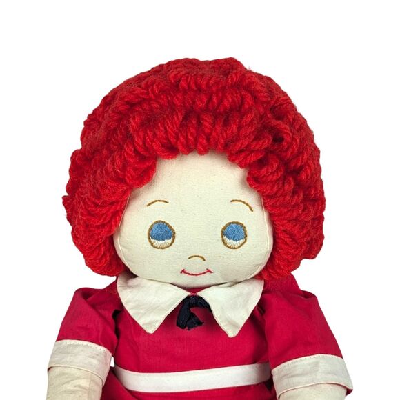 Vintage Little Orphan Annie Plush Doll: 17 Inch Collectible Rag Doll - Picture 5 of 7